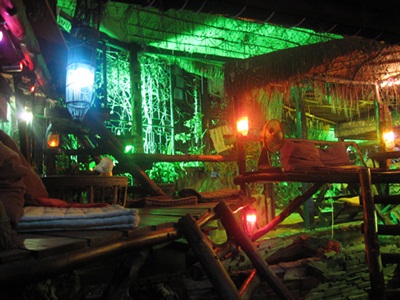 Small, cozy bar in Thongsala on Koh Pha Ngan island