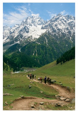 Himalayas in Kashmir, India, ©iStockphoto.com/sumnersgraphicsinc