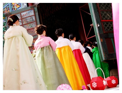 Ceremony at a temple in Seoul, ©iStockphoto.com/Ginaellen