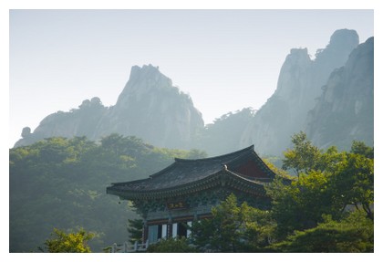 Temple in Korea, ©iStockphoto.com/neomistyle